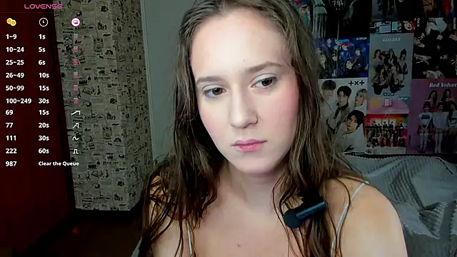 Snapshot of LucyRose3 chatting on 10-08-25, 03:42 LucyRose3 online show from 10-08-25, 03:42