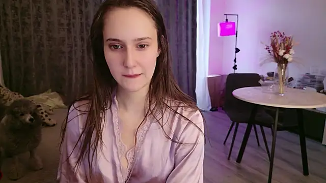 LucyRose3 online show from 04-03-26, 02:04