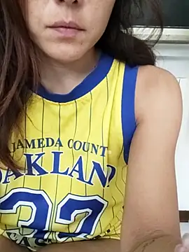 Snapshot of alicepavia22 chatting on 09-19-25, 07:58 alicepavia22 online show from 09-19-25, 07:58