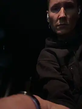 SwingWingWomanSweden online show from 10-30-25, 07:36