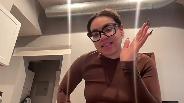 Snapshot of zahrabliss chatting on 01-10-26, 08:54 zahrabliss online show from 01-10-26, 08:54