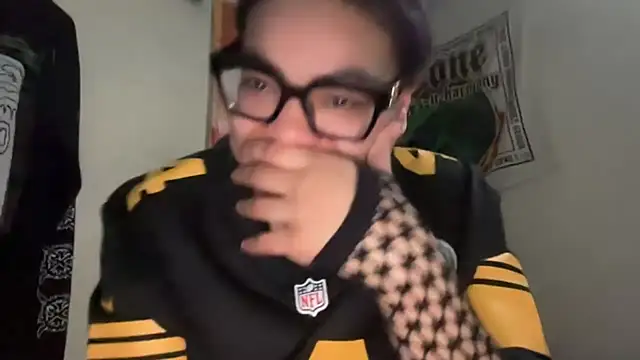 Snapshot of zahrabliss chatting on 02-08-26, 08:23 zahrabliss online show from 02-08-26, 08:23