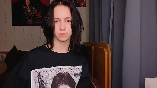 Snapshot of zaebali_ chatting on 03-28-26, 04:17 zaebali online show from 03-28-26, 04:17