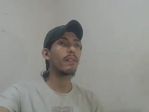 snackontime18 online show from 05-27-26, 03:03