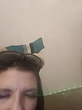 Neveah1 online show from 11-18-25, 07:13