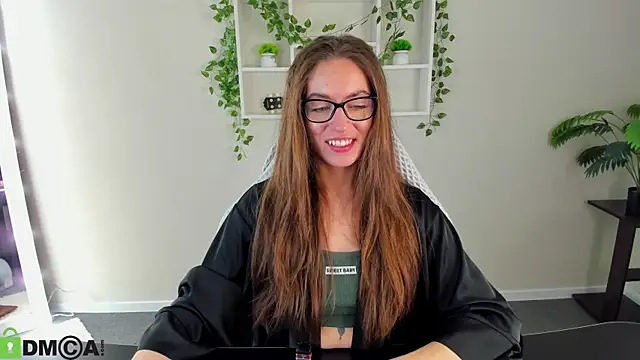 Snapshot of Agnes_Wells chatting on 11-06-25, 09:21 Agnes Wells online show from 11-06-25, 09:21