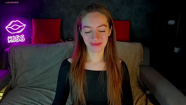 Agnes Wells online show from 04-18-26, 01:09