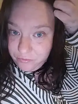 Snapshot of Feuchtekitty92@xh chatting on 10-11-25, 07:23 Feuchtekitty92xh online show from 10-11-25, 07:23