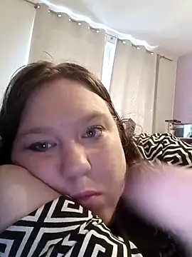 Snapshot of Feuchtekitty92@xh chatting on 10-15-25, 08:47 Feuchtekitty92xh online show from 10-15-25, 08:47