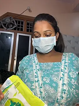 YOURMISTHI online show from 11-11-25, 02:39