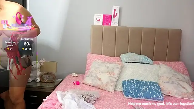 Penelophe01 online show from 12-15-25, 06:45