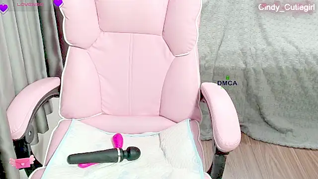 Snapshot of Cindy_Cutiegirl chatting on 06-14-26, 10:23 Cindy Cutiegirl online show from 06-14-26, 10:23