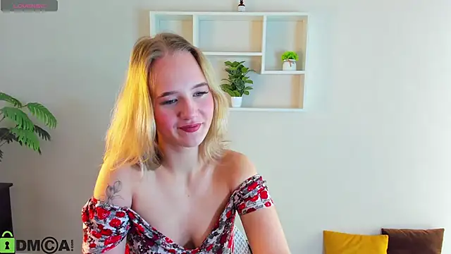 Casey Sweeet online show from 10-08-25, 04:32