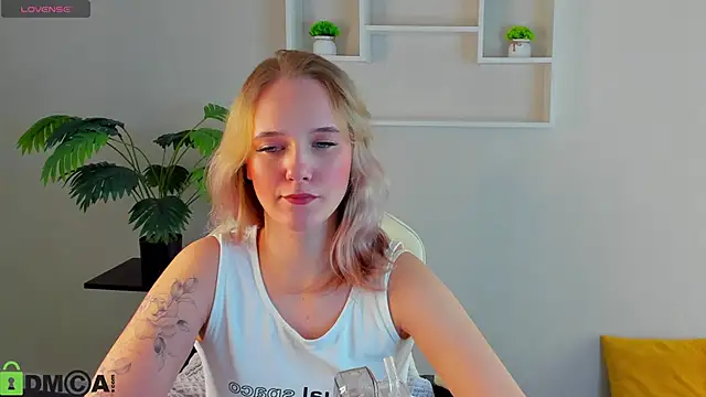 Casey Sweeet online show from 10-15-25, 02:50