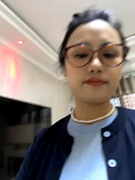 wen521 online show from 10-02-25, 10:00