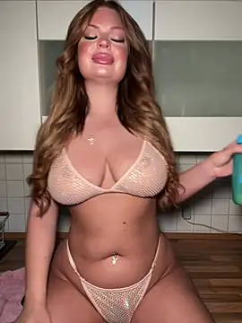 Snapshot of _Lilly_angel chatting on 01-18-26, 04:00 Lilly angel online show from 01-18-26, 04:00