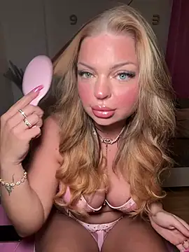 Snapshot of _Lilly_angel chatting on 02-13-26, 05:09 Lilly angel online show from 02-13-26, 05:09