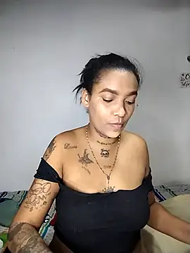 Snapshot of Vale_Nikol21 chatting on 12-22-25, 12:29 Vale Nikol21 online show from 12-22-25, 12:29