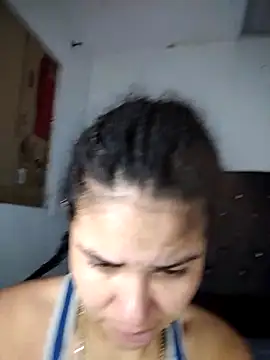 Snapshot of Vale_Nikol21 chatting on 02-11-26, 01:10 Vale Nikol21 online show from 02-11-26, 01:10