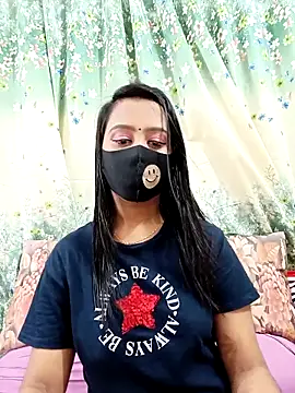 Snapshot of Prova-2 chatting on 10-31-25, 07:26 Prova-2 online show from 10-31-25, 07:26