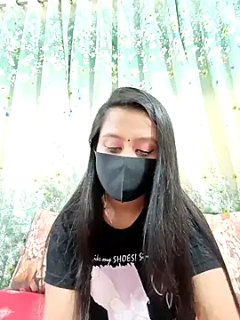 Snapshot of Prova-2 chatting on 11-18-25, 12:20 Prova-2 online show from 11-18-25, 12:20