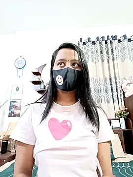 Snapshot of Prova-2 chatting on 11-20-25, 12:49 Prova-2 online show from 11-20-25, 12:49