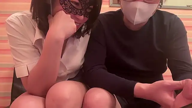 Snapshot of 21yuri27 chatting on 02-19-26, 02:13 21yuri27 online show from 02-19-26, 02:13