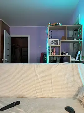 KassandraTress online show from 10-28-25, 03:14