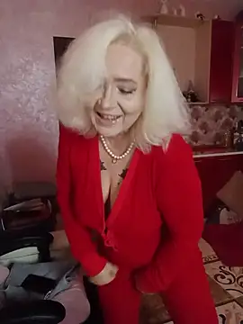 Snapshot of SquirtMilf00 chatting on 10-31-25, 02:01 SquirtMilf00 online show from 10-31-25, 02:01