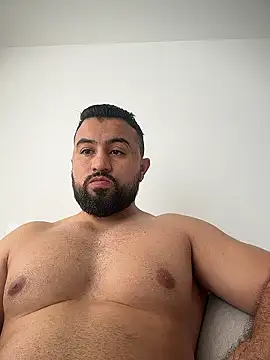 Snapshot of DoctorArabe3 chatting on 01-10-26, 01:02 DoctorArabe3 online show from 01-10-26, 01:02