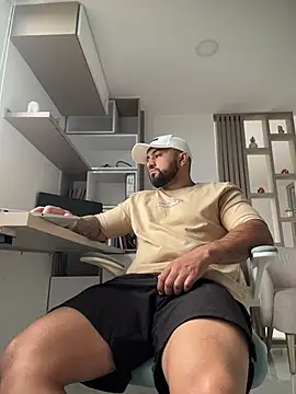 Snapshot of DoctorArabe3 chatting on 02-05-26, 11:48 DoctorArabe3 online show from 02-05-26, 11:48