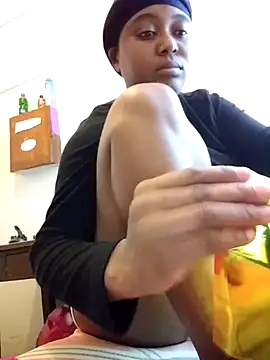 Snapshot of AcetousAbb chatting on 11-10-25, 04:17 AcetousAbb online show from 11-10-25, 04:17