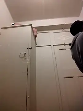 Snapshot of AcetousAbb chatting on 11-15-25, 09:43 AcetousAbb online show from 11-15-25, 09:43