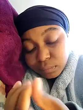 Snapshot of AcetousAbb chatting on 11-21-25, 04:27 AcetousAbb online show from 11-21-25, 04:27