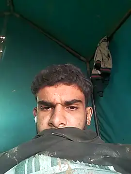 Snapshot of ParousFlow chatting on 11-17-25, 04:13 ParousFlow online show from 11-17-25, 04:13