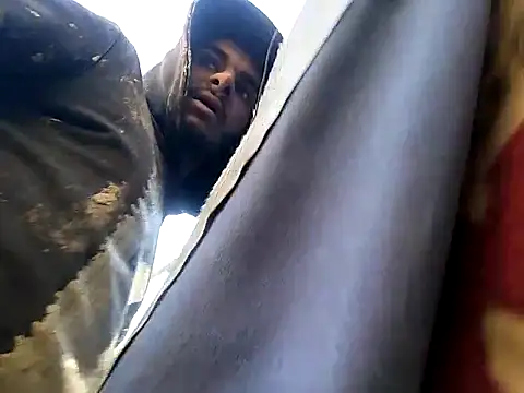 Snapshot of ParousFlow chatting on 11-29-25, 12:30 ParousFlow online show from 11-29-25, 12:30