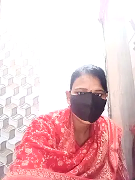 Snapshot of varnika chatting on 12-19-25, 07:26 varnika online show from 12-19-25, 07:26