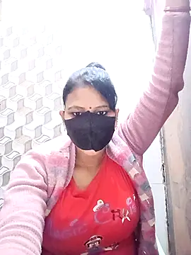 Snapshot of varnika chatting on 01-08-26, 08:27 varnika online show from 01-08-26, 08:27