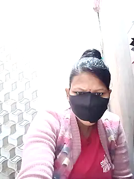 Snapshot of varnika chatting on 01-19-26, 11:36 varnika online show from 01-19-26, 11:36