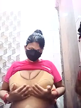 Snapshot of varnika chatting on 02-12-26, 01:06 varnika online show from 02-12-26, 01:06