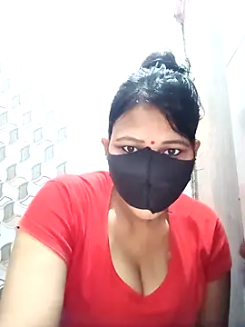 Snapshot of varnika chatting on 02-15-26, 10:47 varnika online show from 02-15-26, 10:47