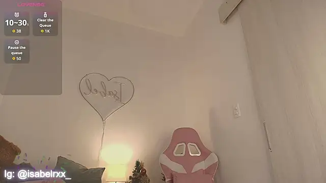 Snapshot of IsabelCortes chatting on 01-13-26, 10:15 IsabelCortes online show from 01-13-26, 10:15