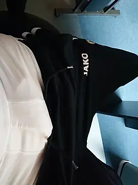 Snapshot of MyDick4You666 chatting on 03-11-26, 02:12 MyDick4You666 online show from 03-11-26, 02:12