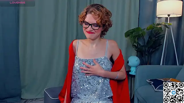 Snapshot of EdlinGathright chatting on 11-13-25, 03:49 EdlinGathright online show from 11-13-25, 03:49