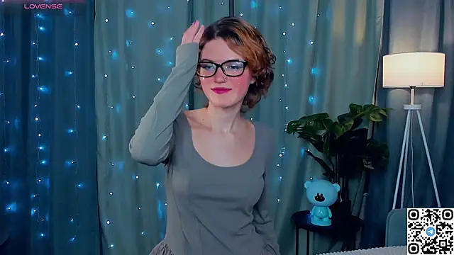 Snapshot of EdlinGathright chatting on 12-18-25, 03:56 EdlinGathright online show from 12-18-25, 03:56