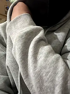 Snapshot of Atngt_69 chatting on 11-25-25, 03:45 Atngt 69 online show from 11-25-25, 03:45