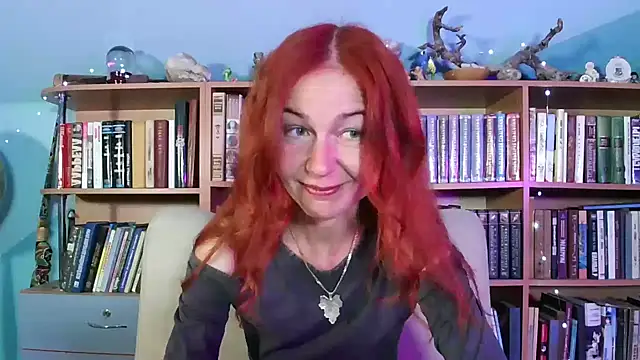 Snapshot of Foxilady357 chatting on 05-10-26, 01:49 Foxilady357 online show from 05-10-26, 01:49