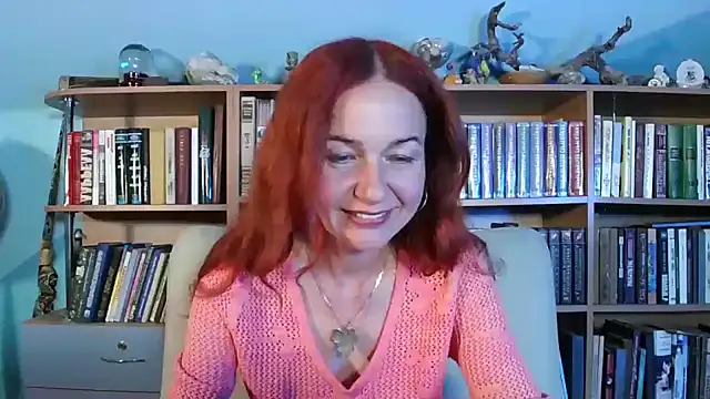 Snapshot of Foxilady357 chatting on 05-11-26, 01:39 Foxilady357 online show from 05-11-26, 01:39
