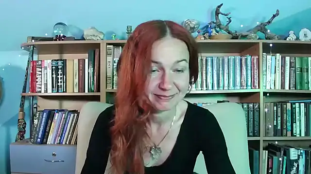 Snapshot of Foxilady357 chatting on 05-18-26, 02:01 Foxilady357 online show from 05-18-26, 02:01