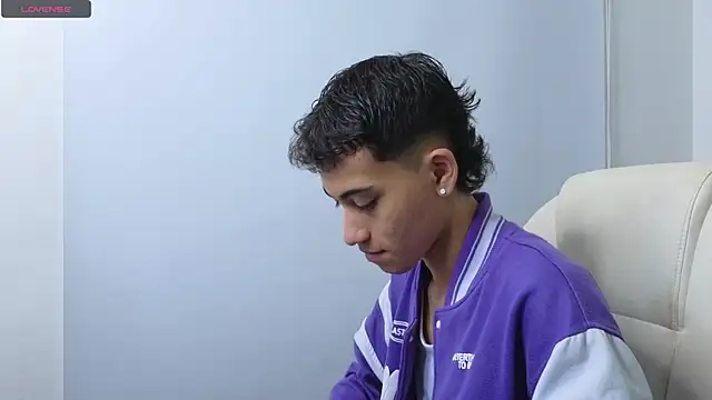 yulian vasquez online show from 09-15-25, 12:16